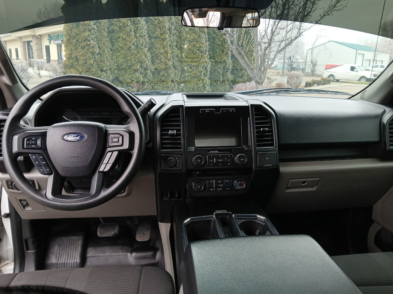 Ford F-150 4WD SuperCab 145" STX 2017