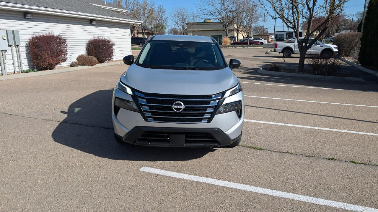 Nissan Rogue  2024