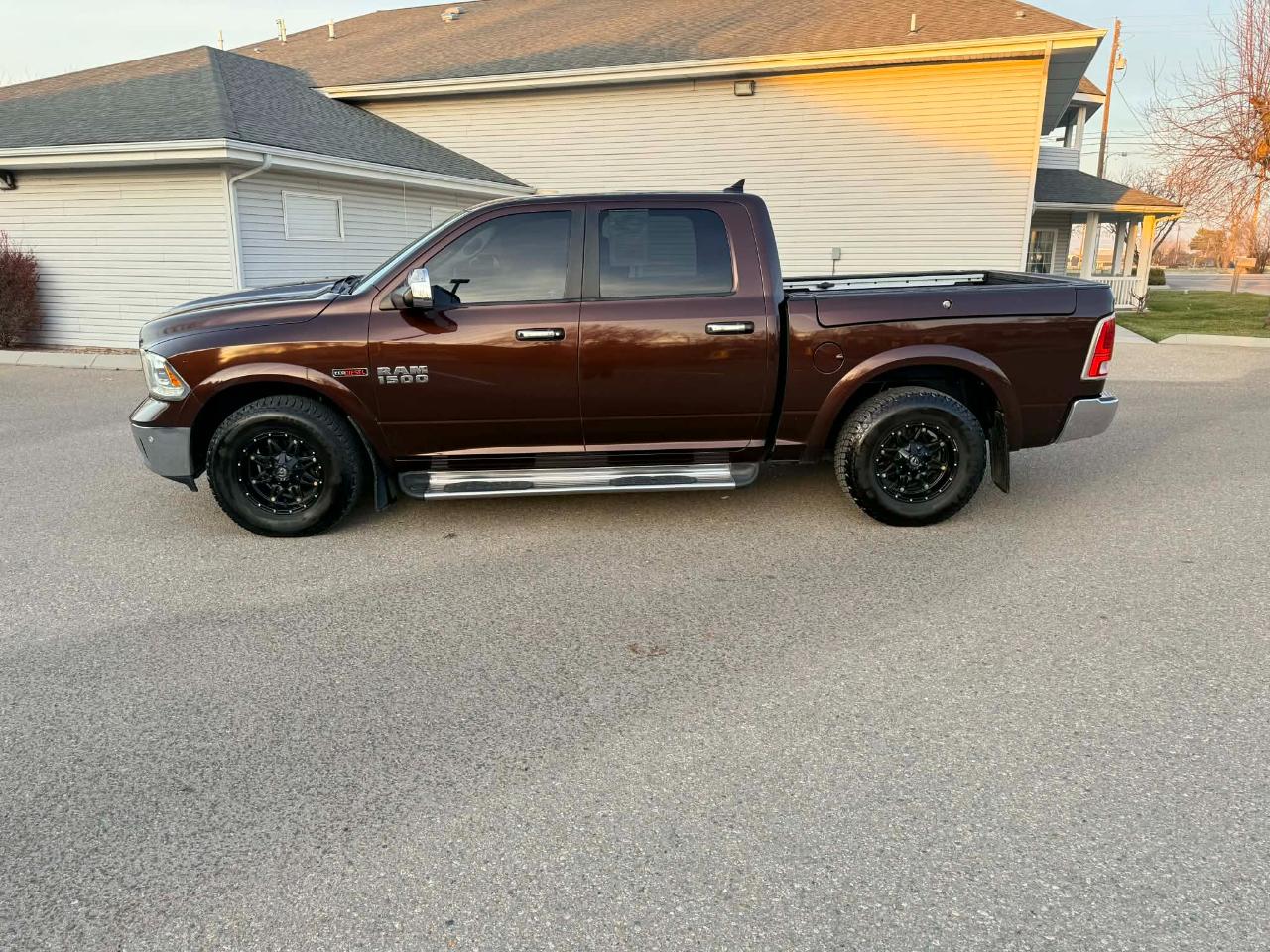 RAM 1500 Laramie 2015
