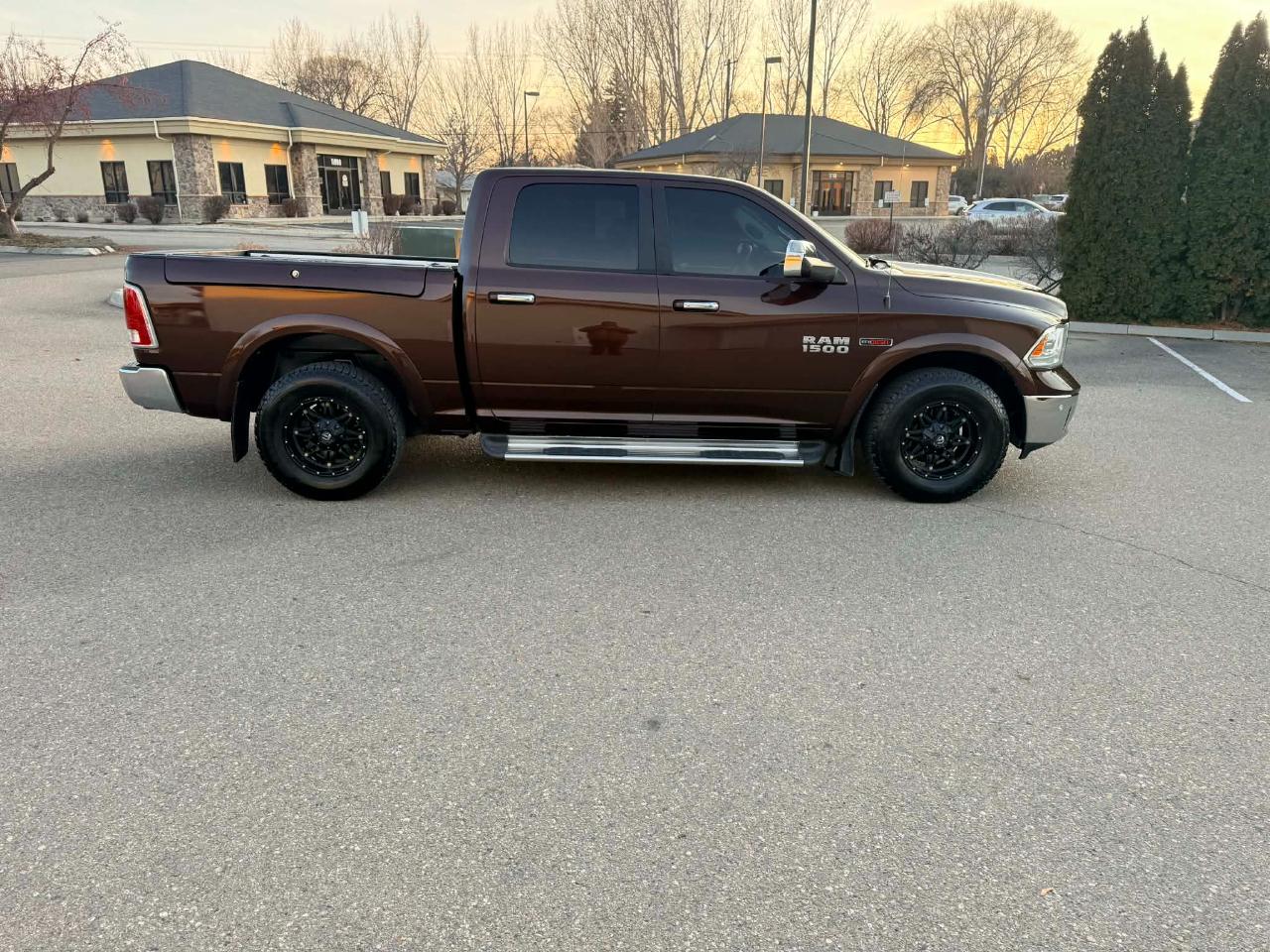 RAM 1500 Laramie 2015