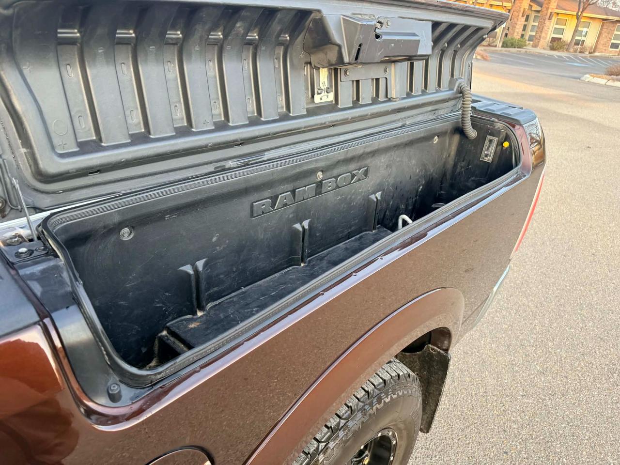 RAM 1500 Laramie 2015