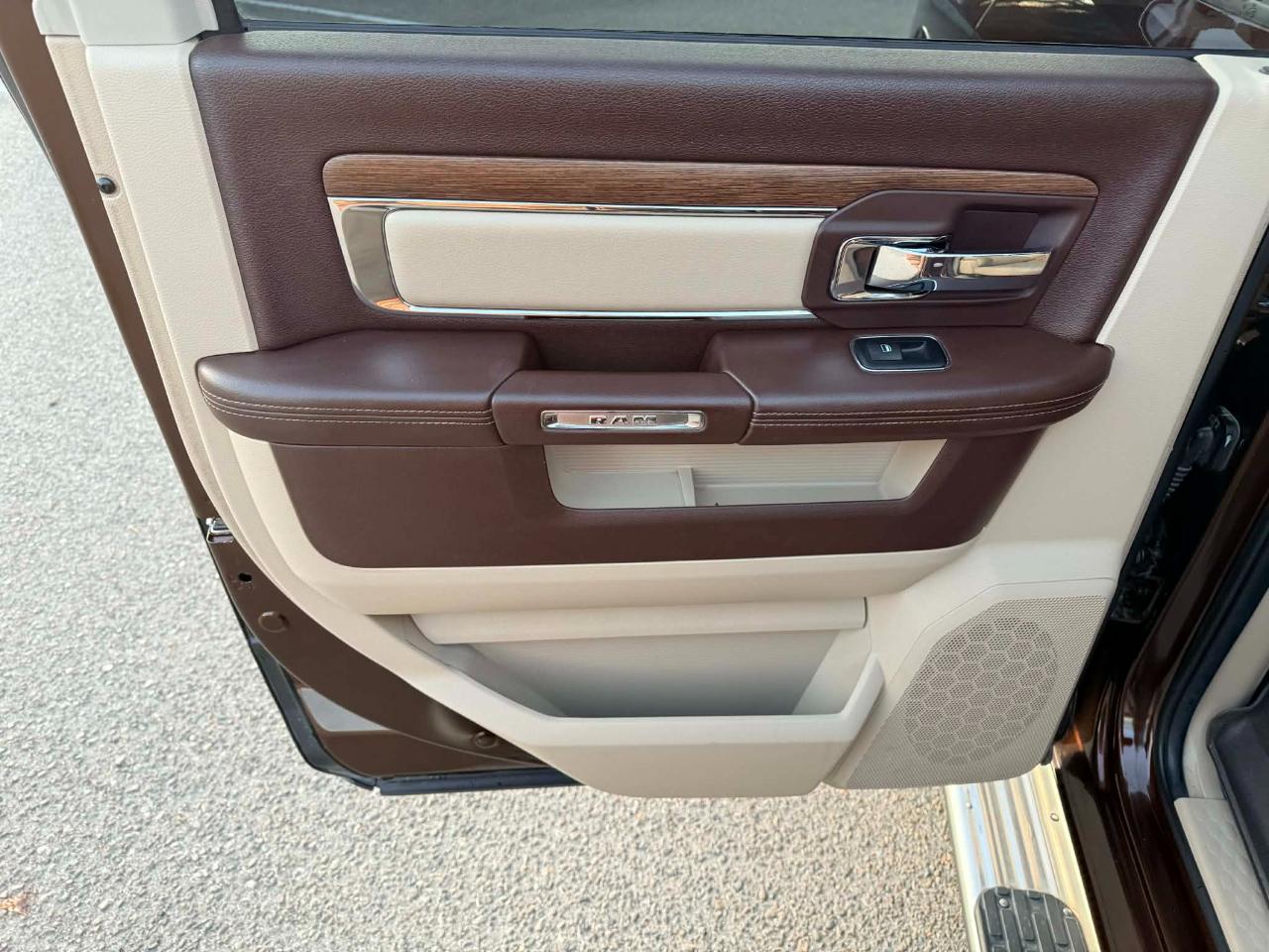 RAM 1500 Laramie 2015