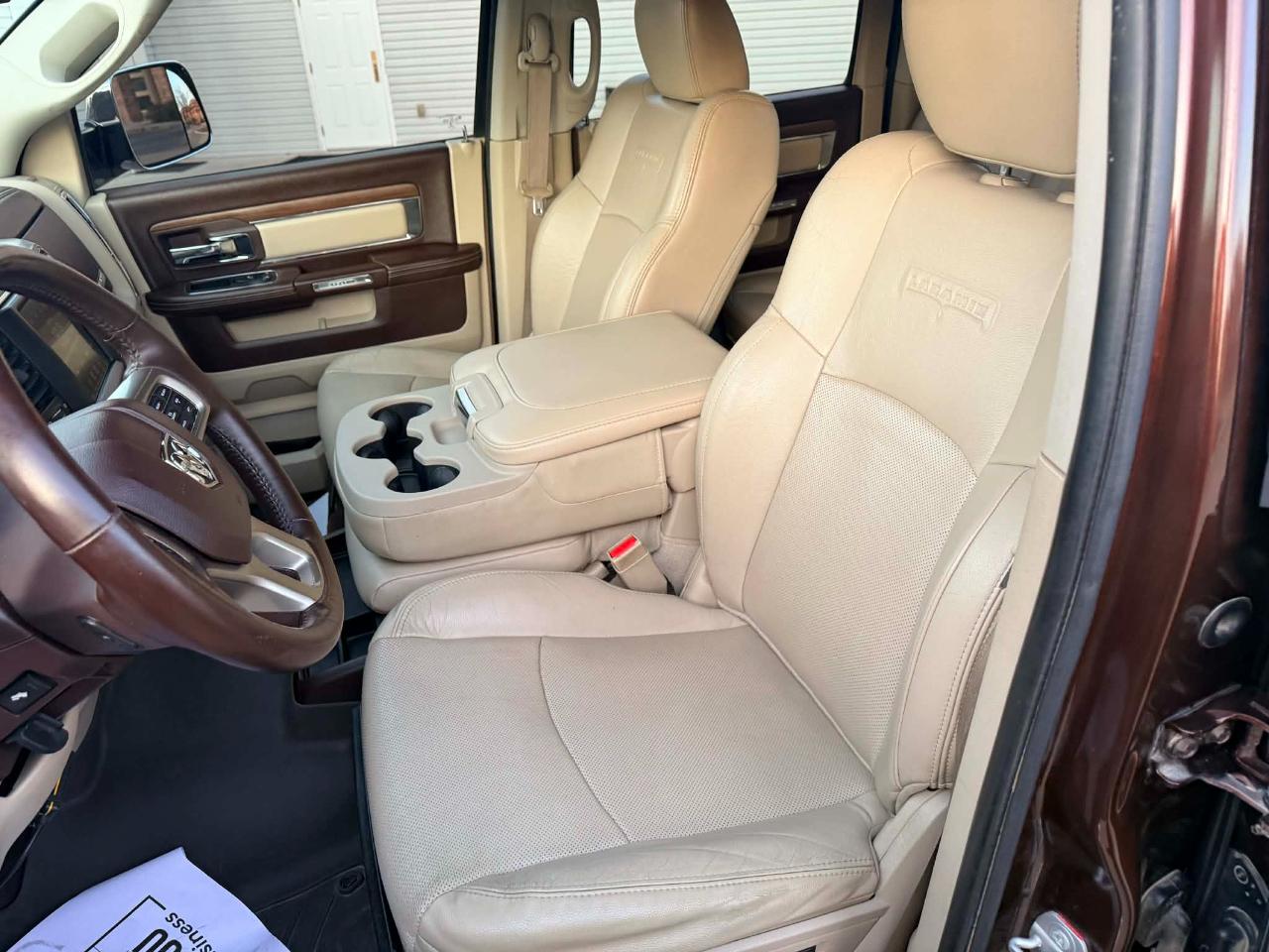 RAM 1500 Laramie 2015