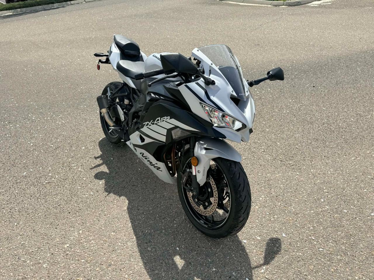 Kawasaki Ninja ZX-4RR  2025
