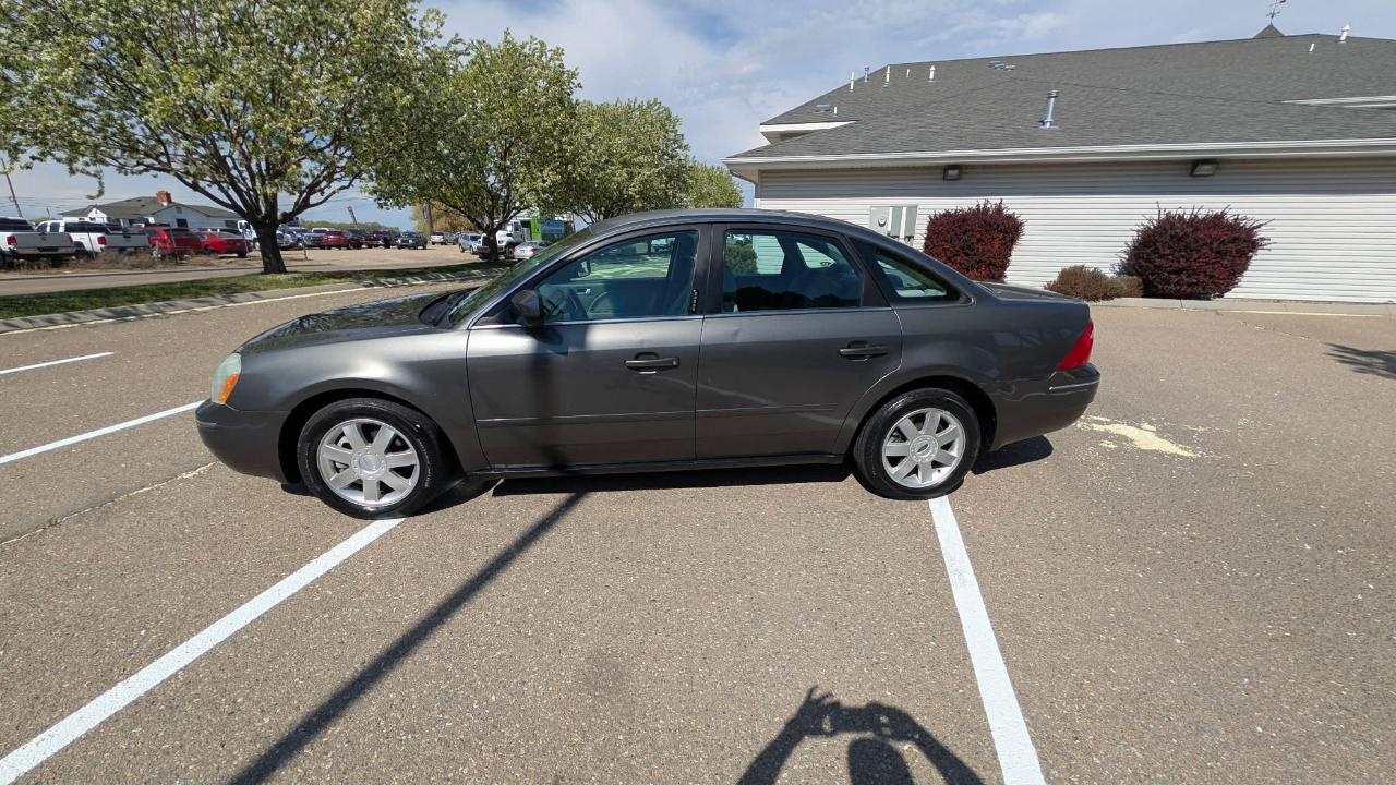 Ford Five Hundred SE 2005