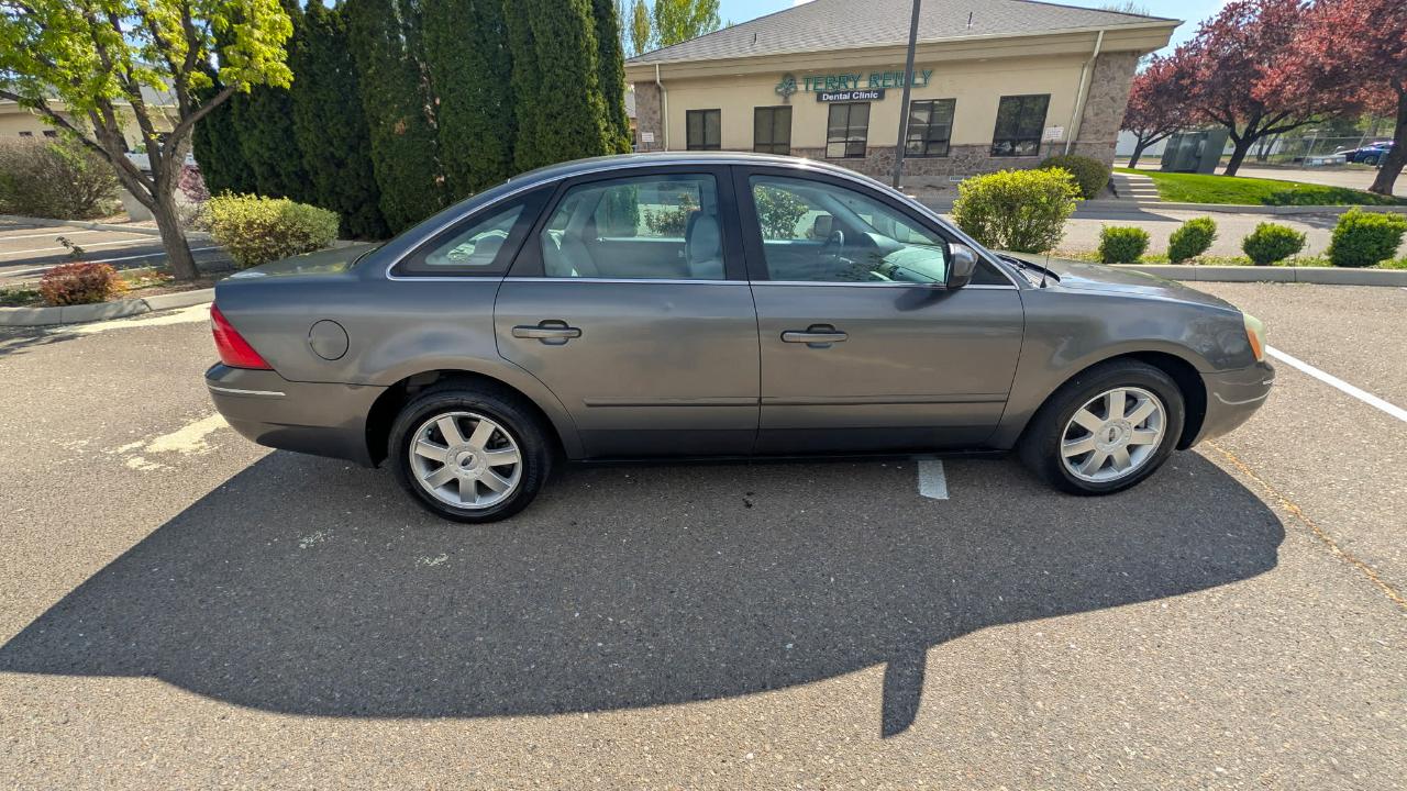 Ford Five Hundred SE 2005