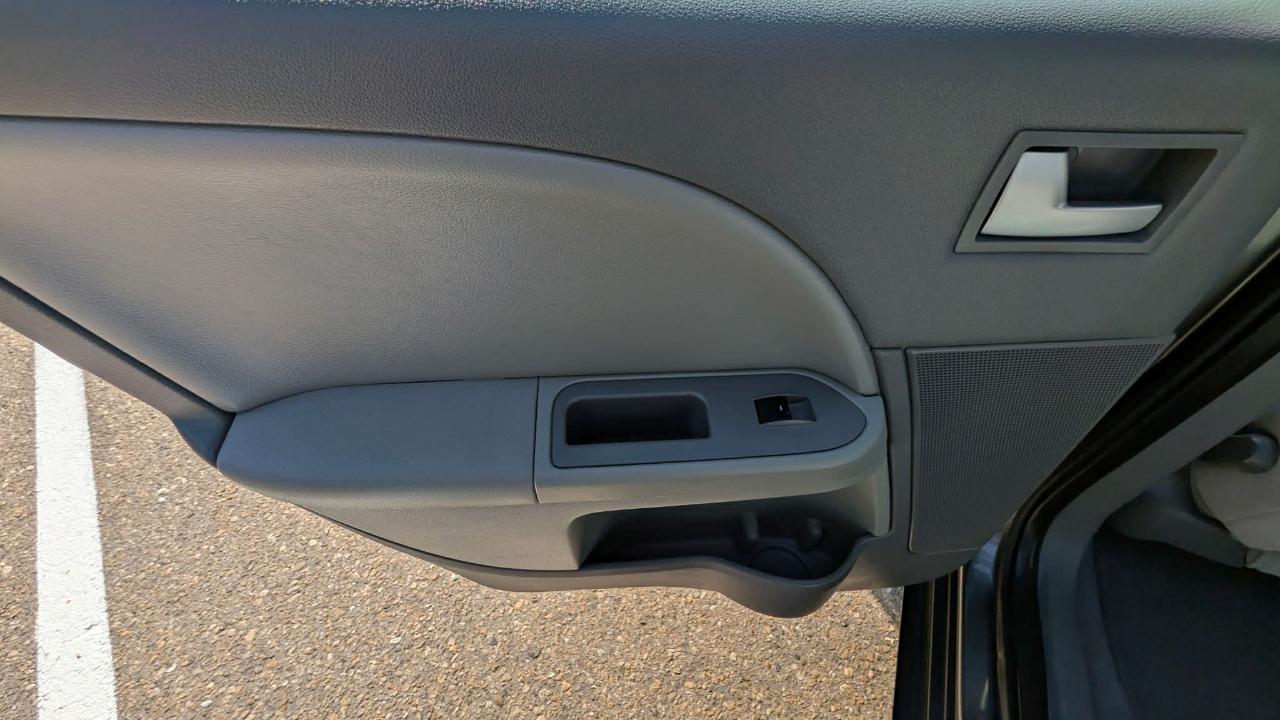 Ford Five Hundred SE 2005