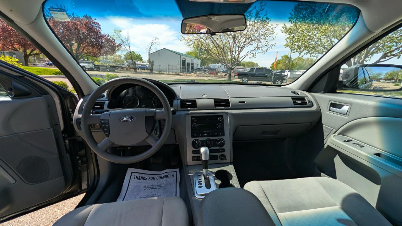 Ford Five Hundred SE 2005