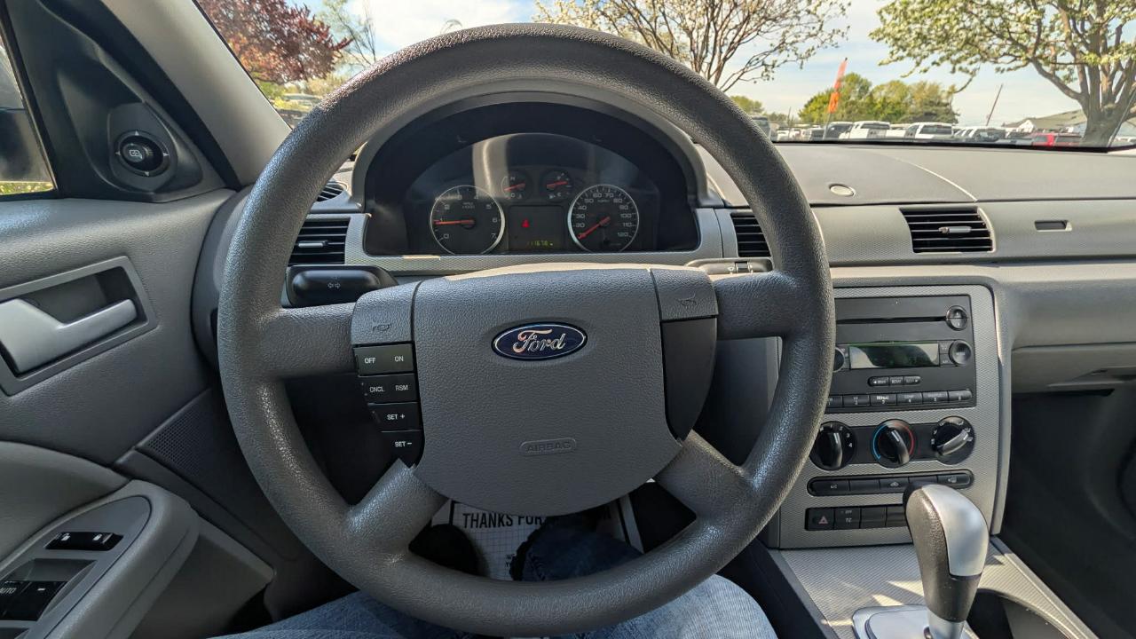 Ford Five Hundred SE 2005