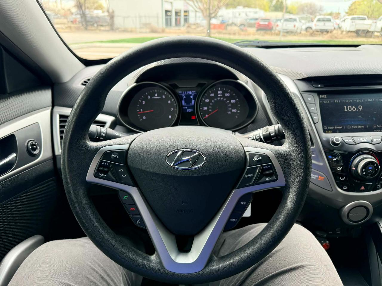 Hyundai Veloster  2016