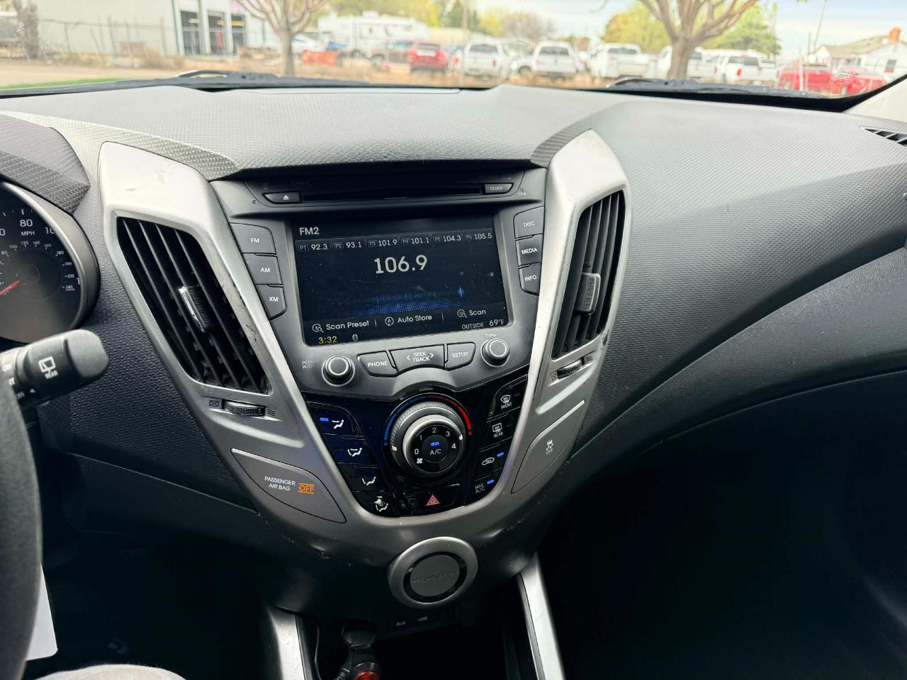 Hyundai Veloster  2016