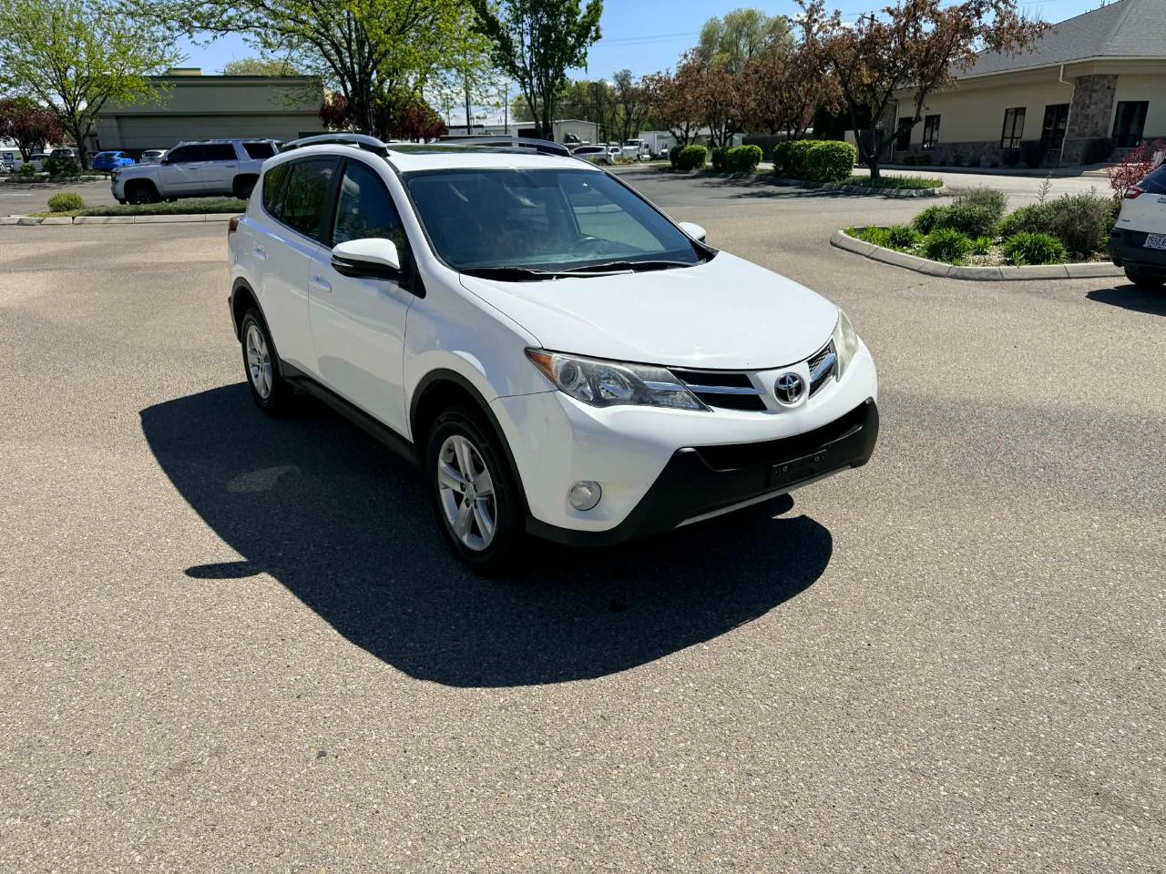 Toyota RAV4  2014