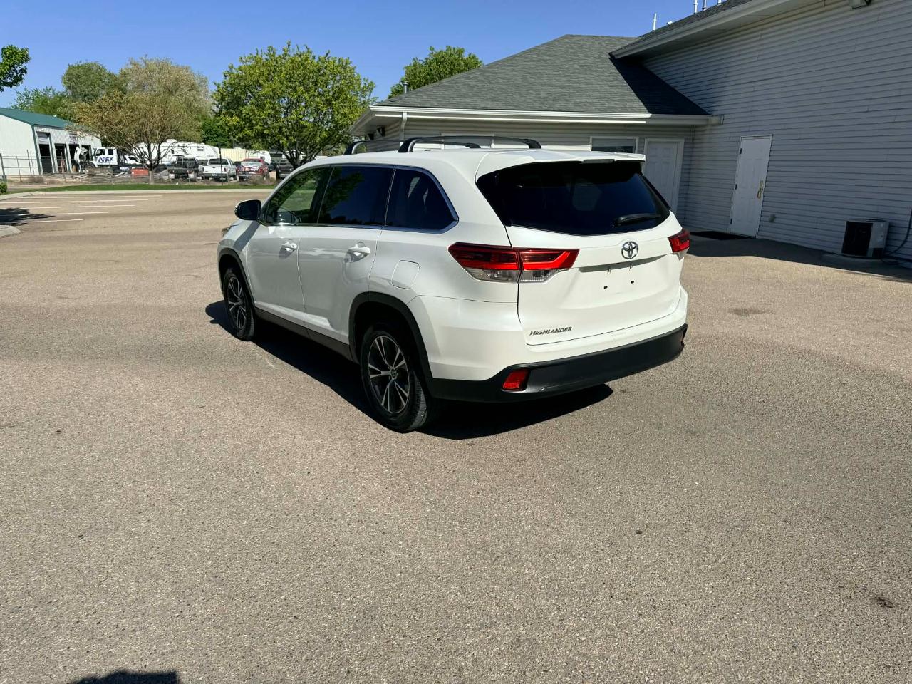 Toyota Highlander LE 2019