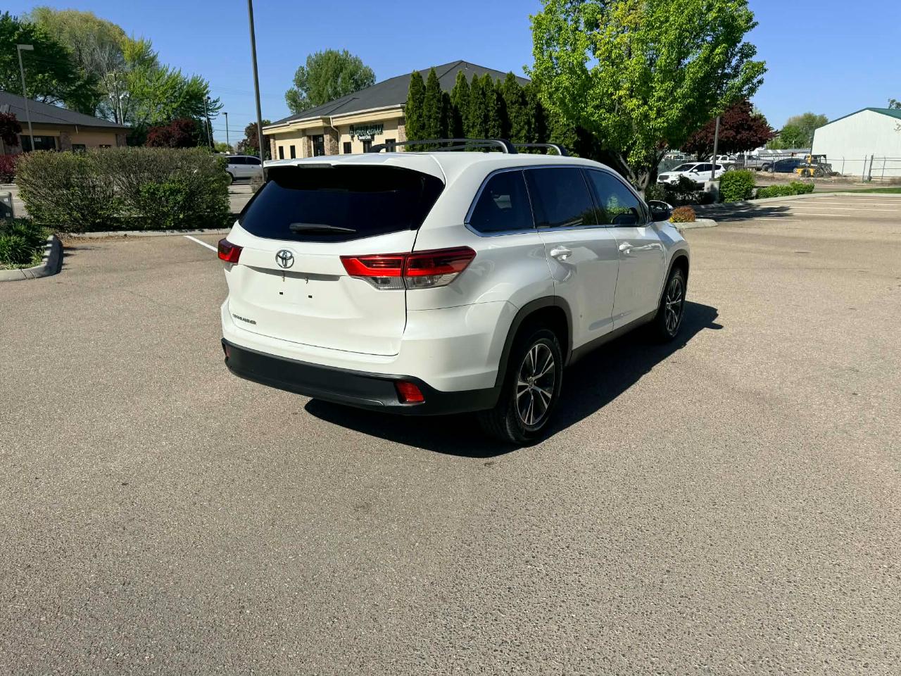 Toyota Highlander LE 2019