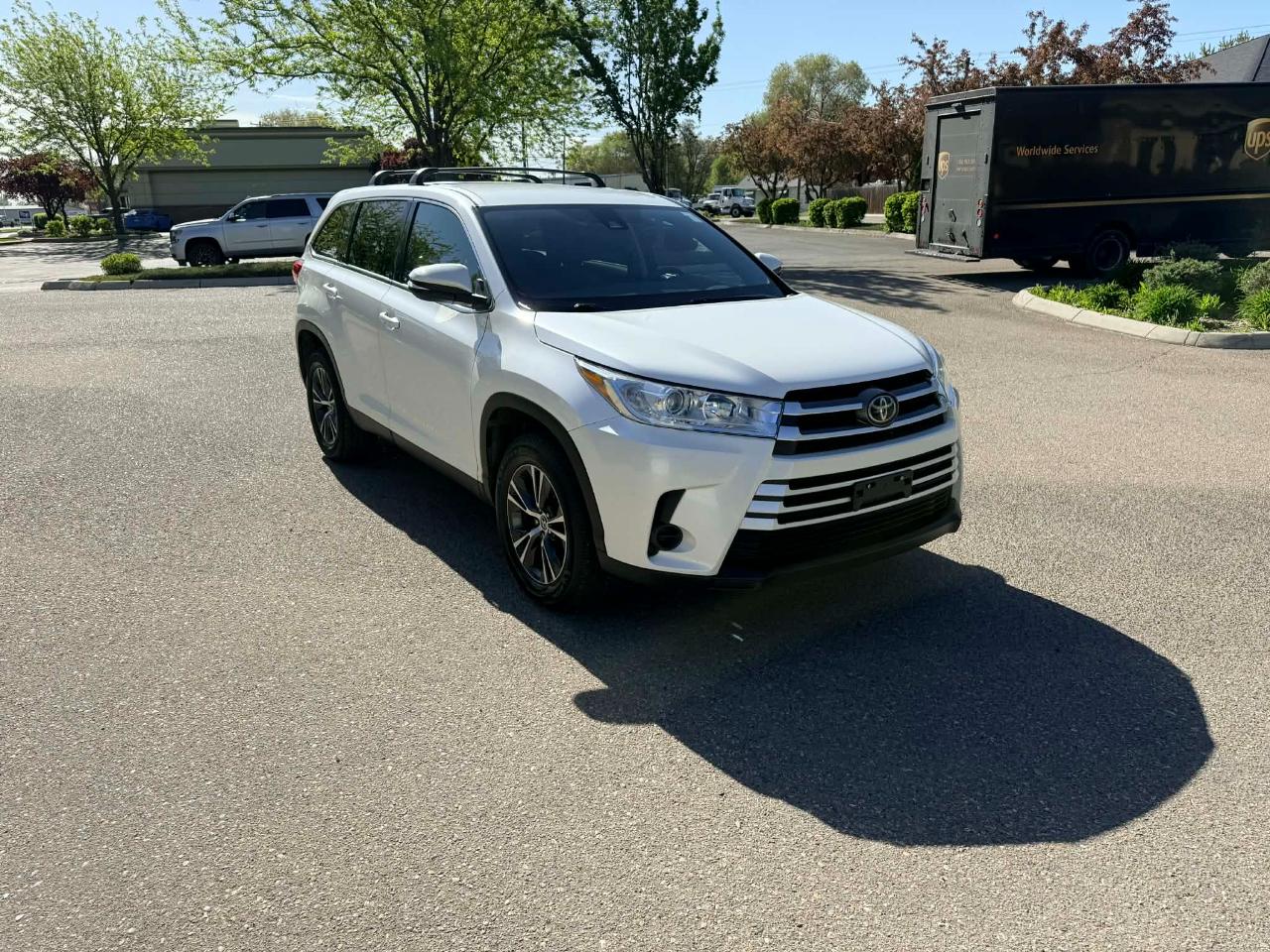 Toyota Highlander LE 2019