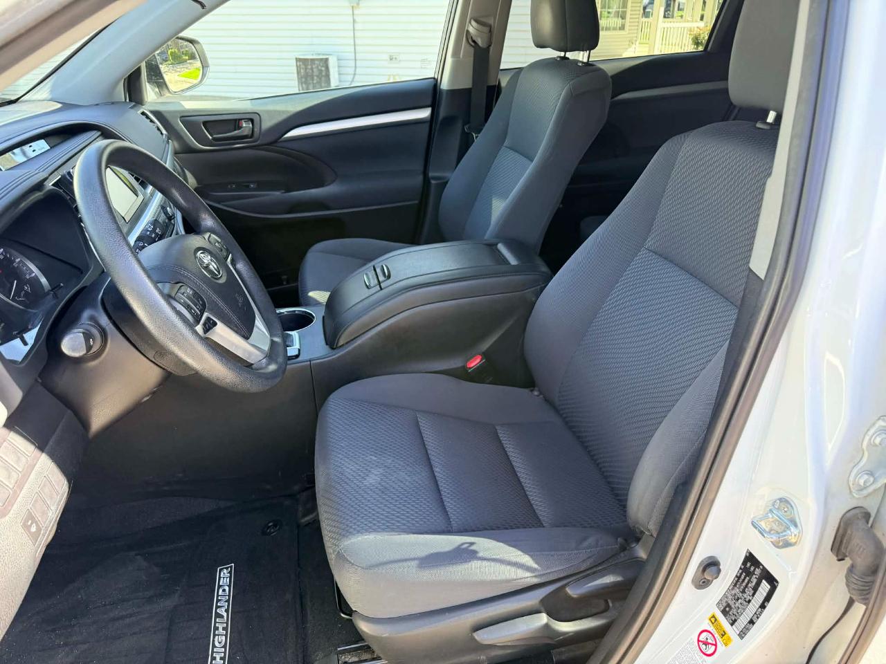 Toyota Highlander LE 2019