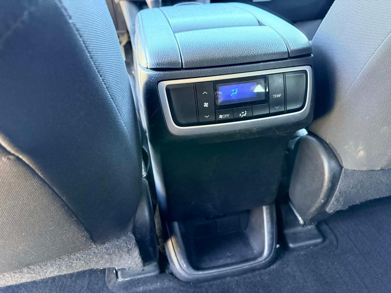 Toyota Highlander LE 2019