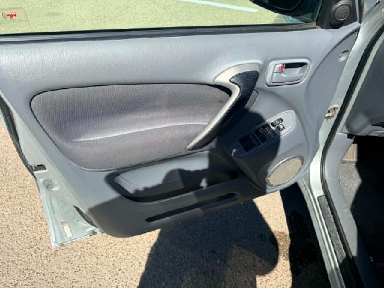 Toyota RAV4  2001