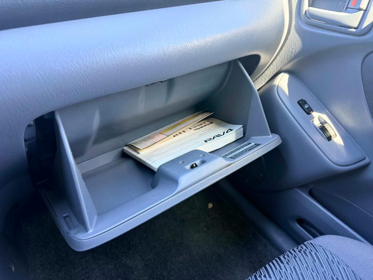 Toyota RAV4  2001