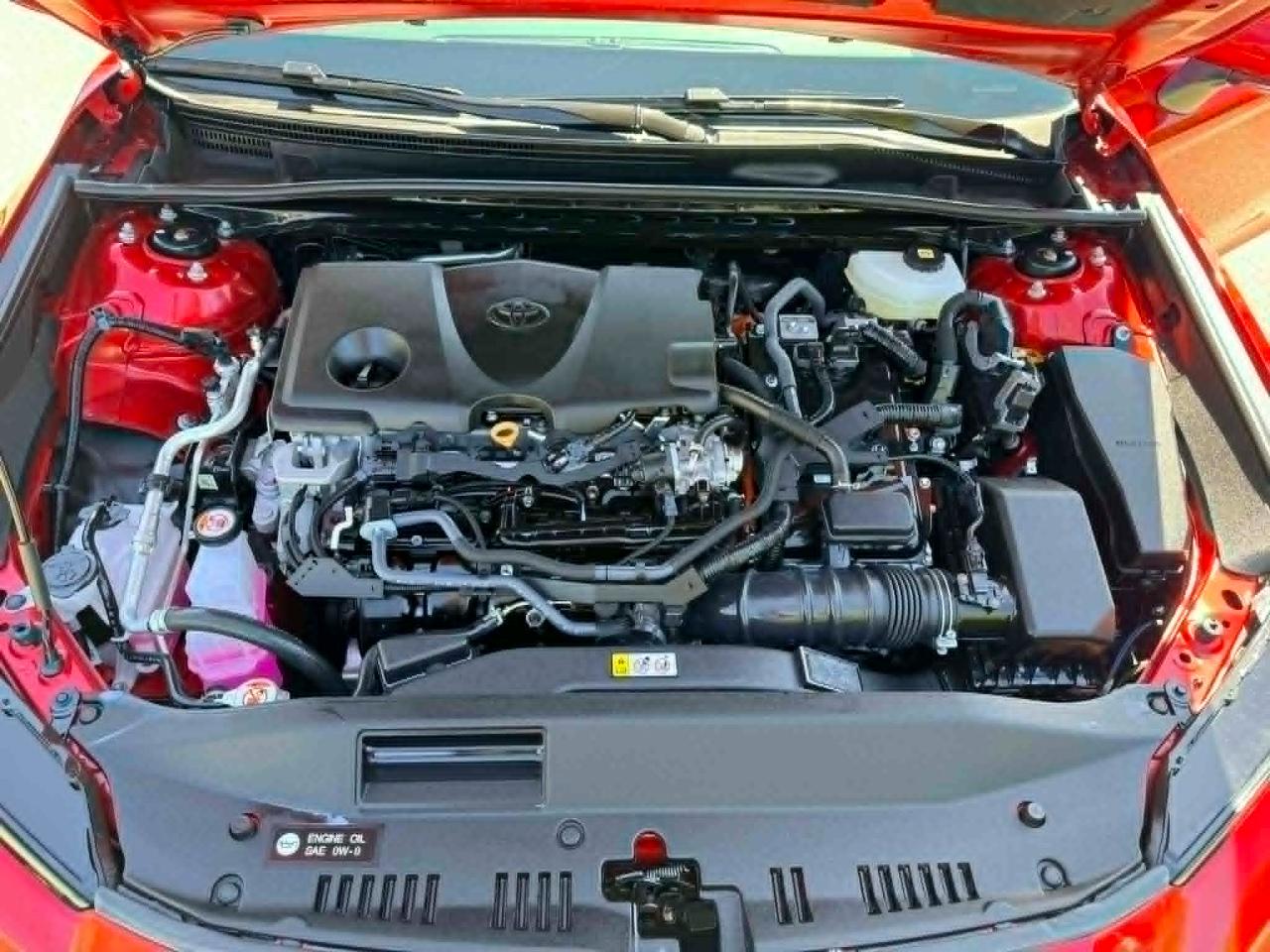 Toyota Camry Hybrid LE 2025