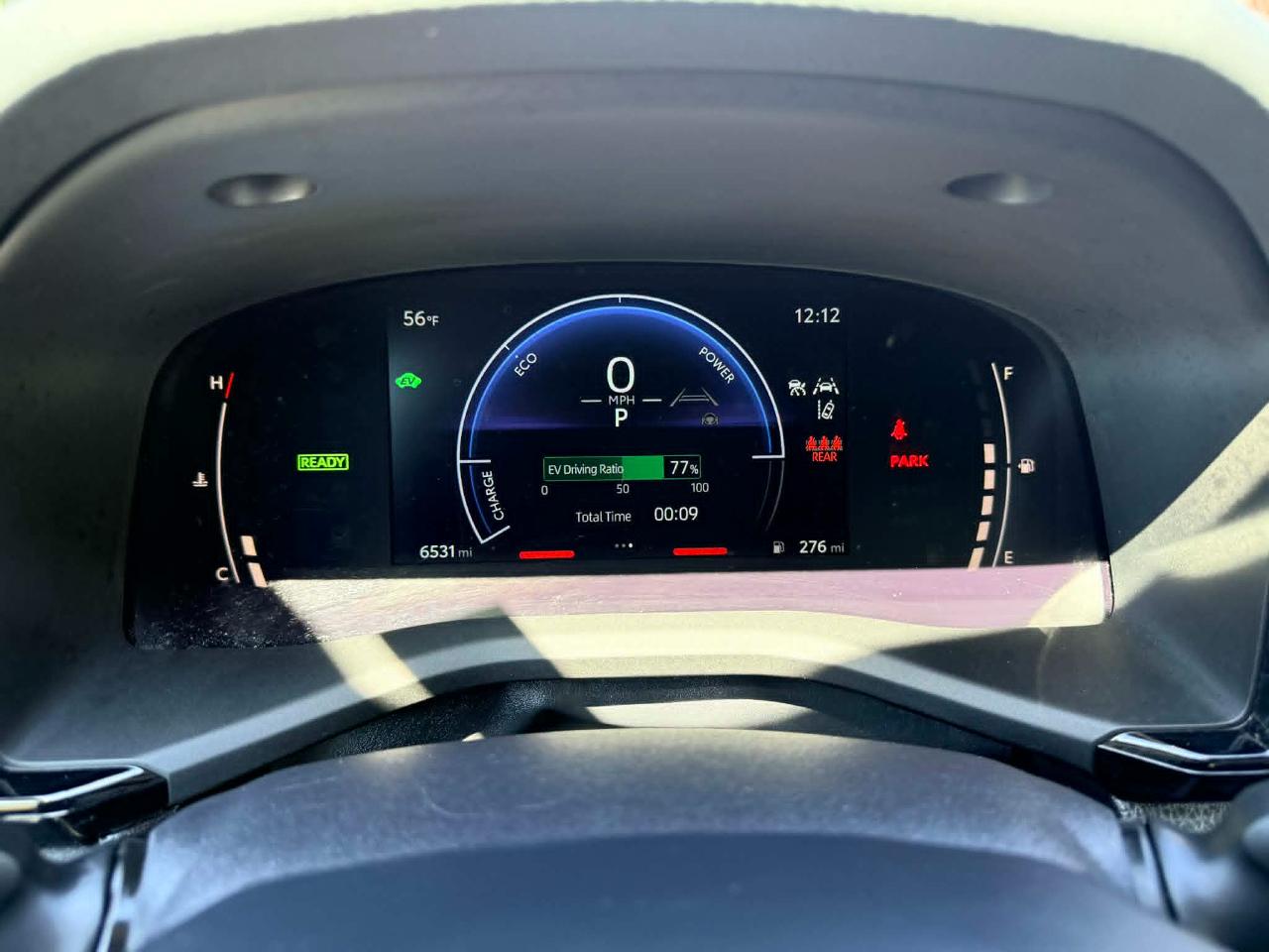 Toyota Camry Hybrid LE 2025