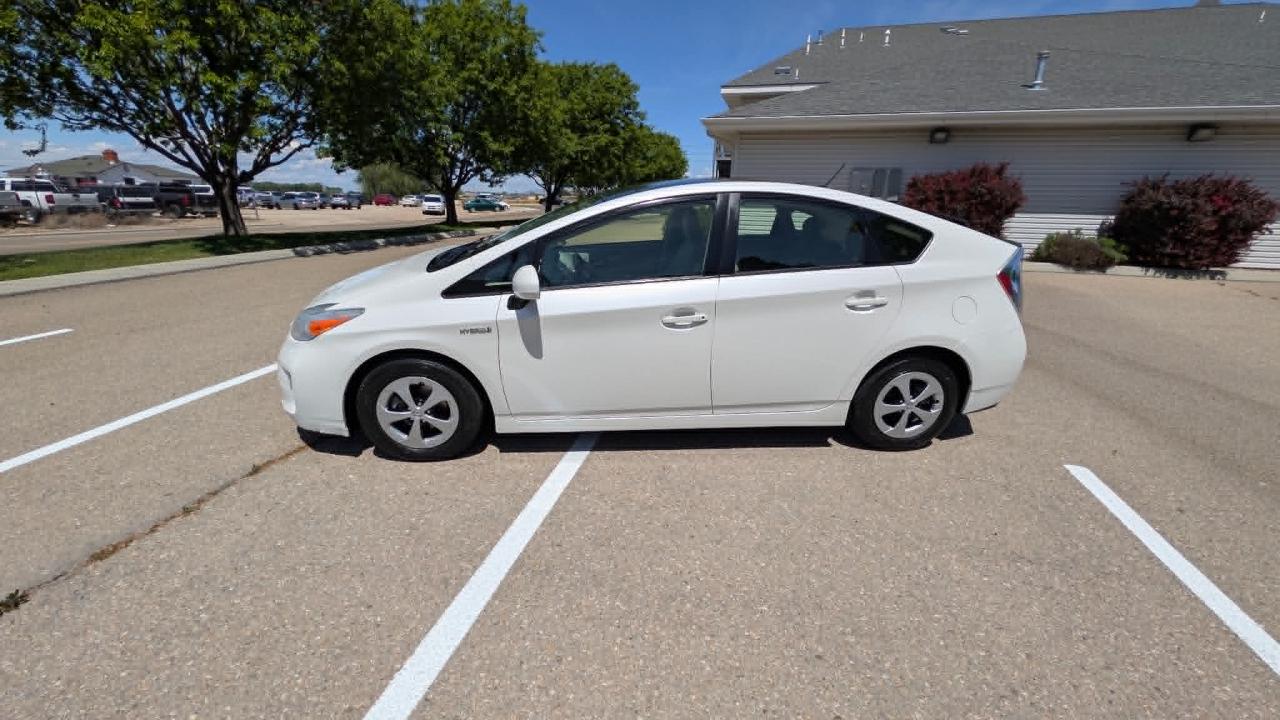 Toyota Prius 4-Door Liftback 2013