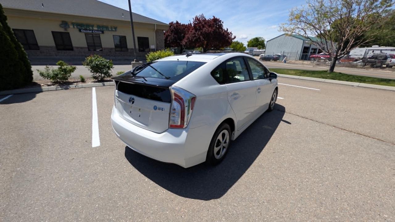 Toyota Prius 4-Door Liftback 2013
