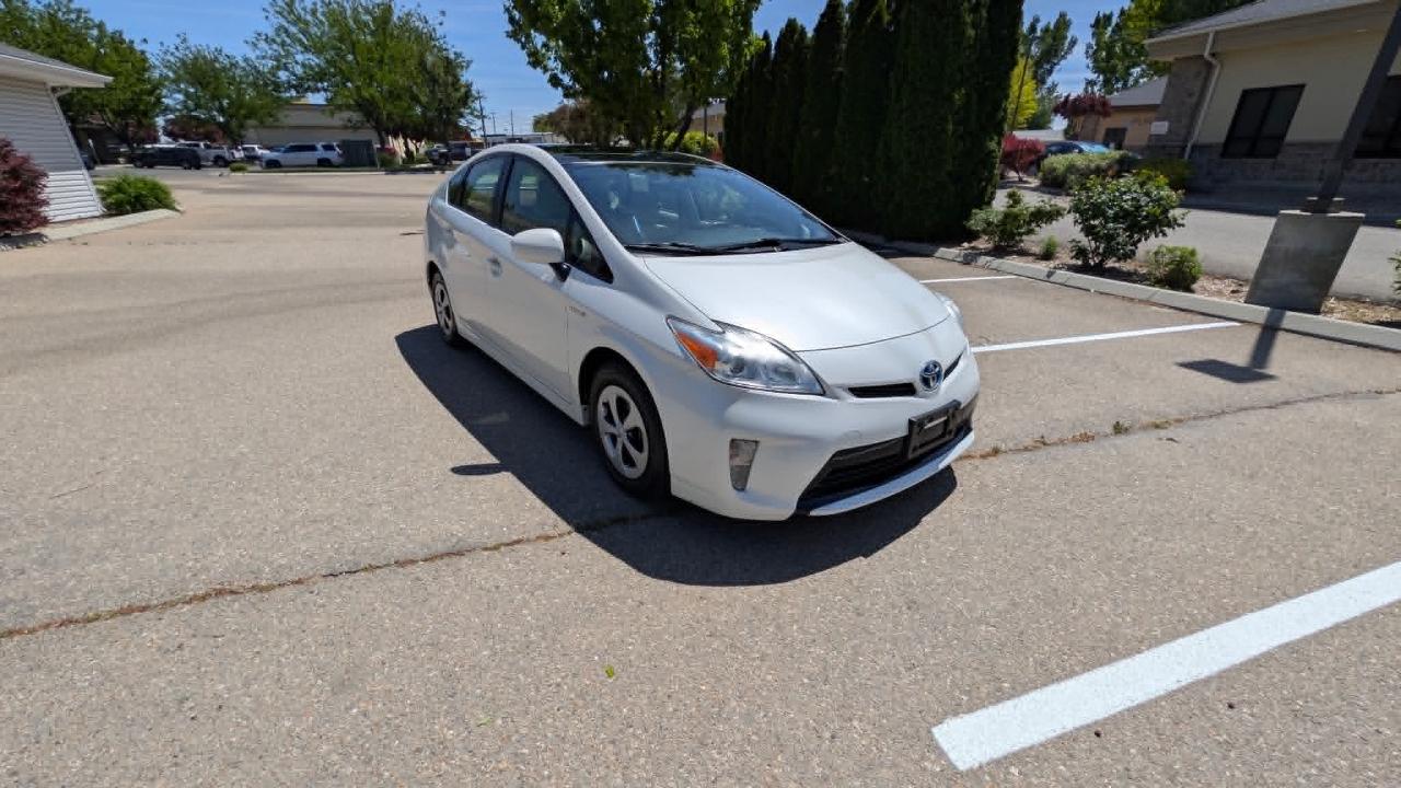 Toyota Prius 4-Door Liftback 2013