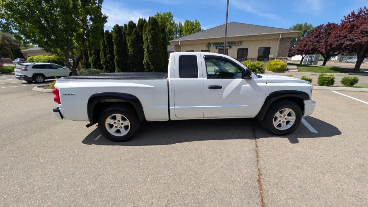 Dodge Dakota SLT 2011