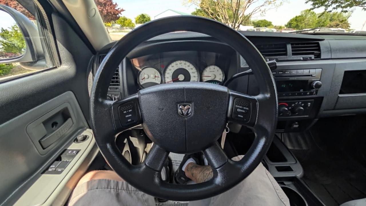 Dodge Dakota SLT 2011