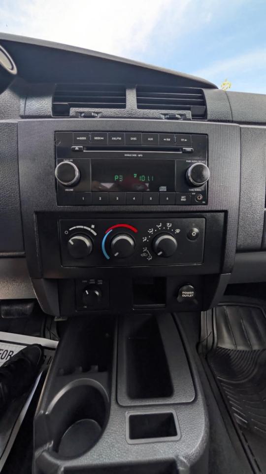 Dodge Dakota SLT 2011