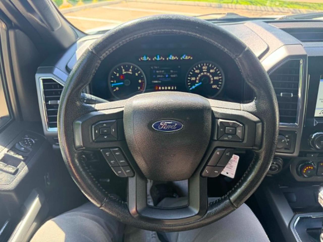Ford F-150 4WD SuperCrew 157" XLT 2016