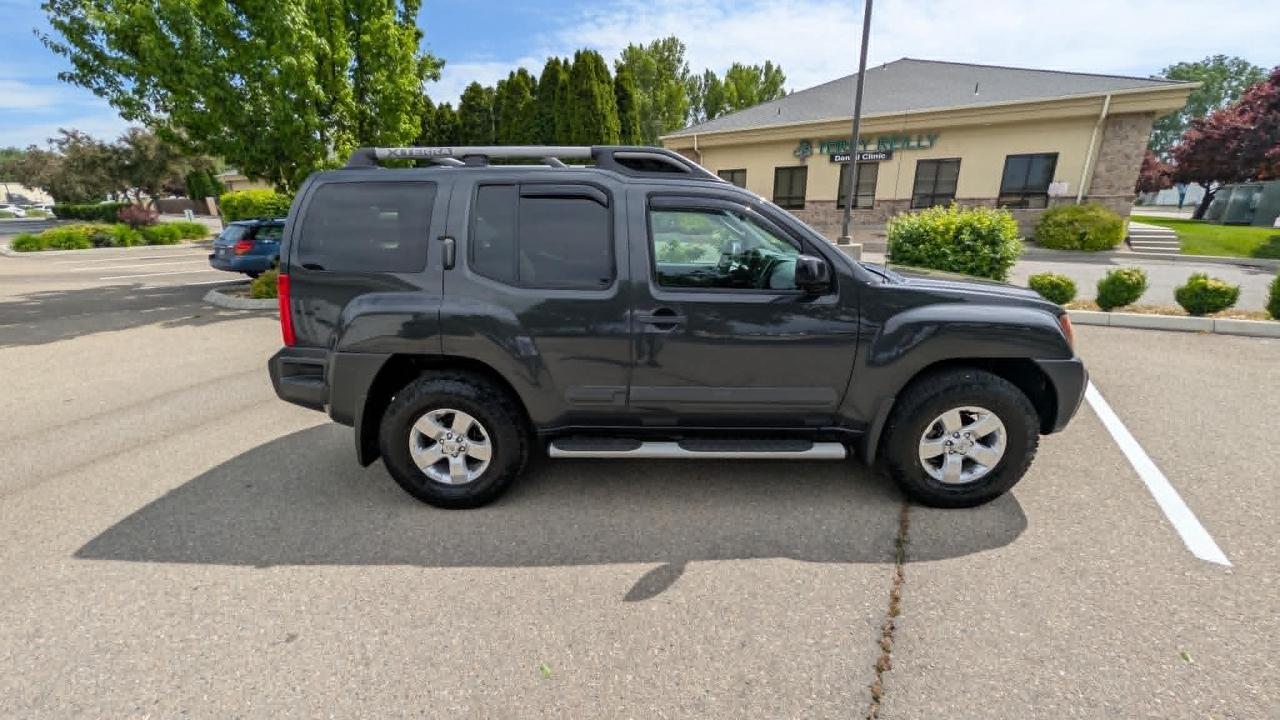 Nissan Xterra  2011