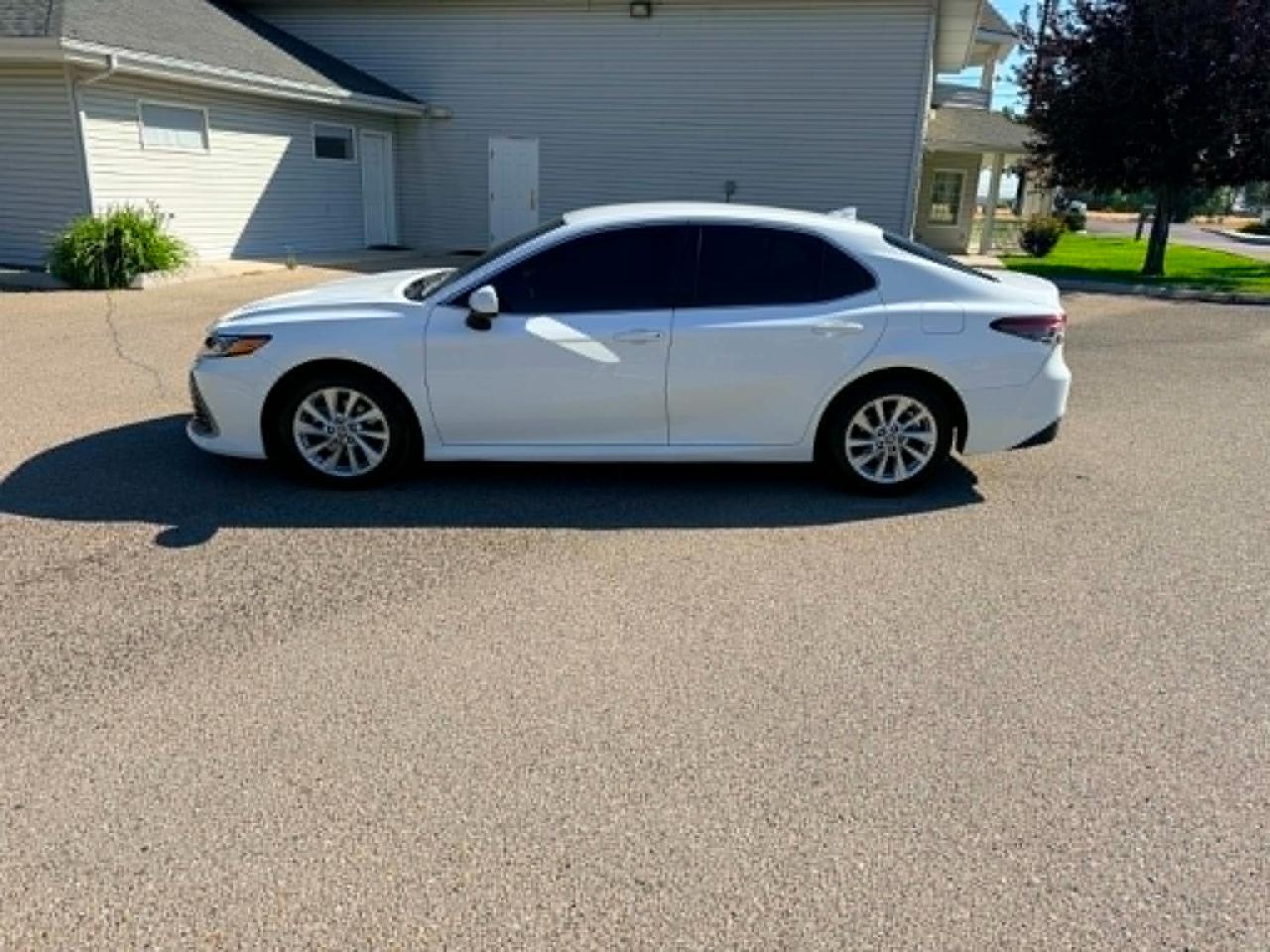 Toyota Camry  2021