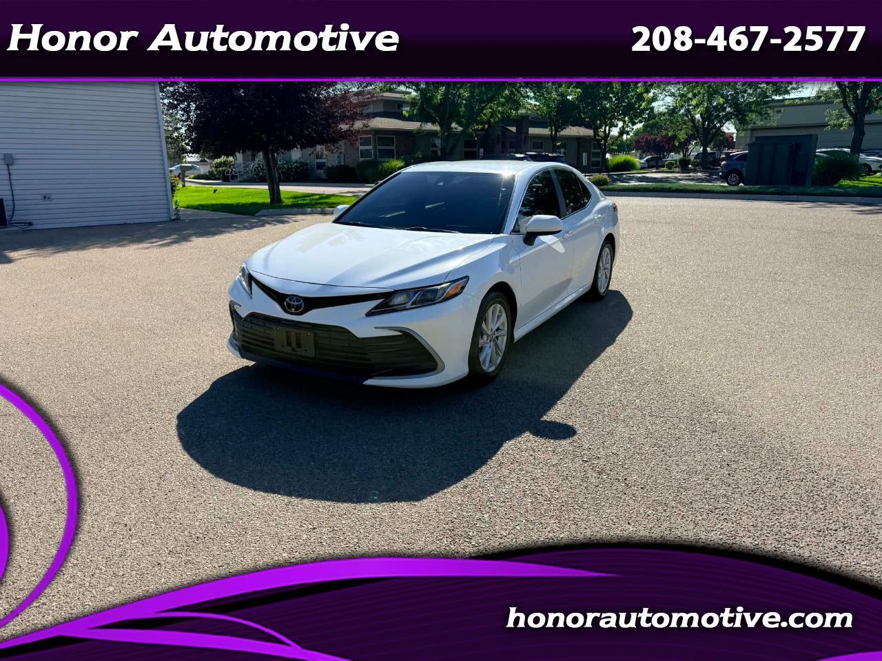 Toyota Camry  2021