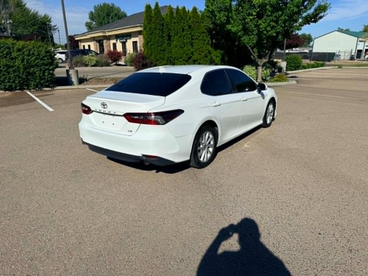 Toyota Camry  2021