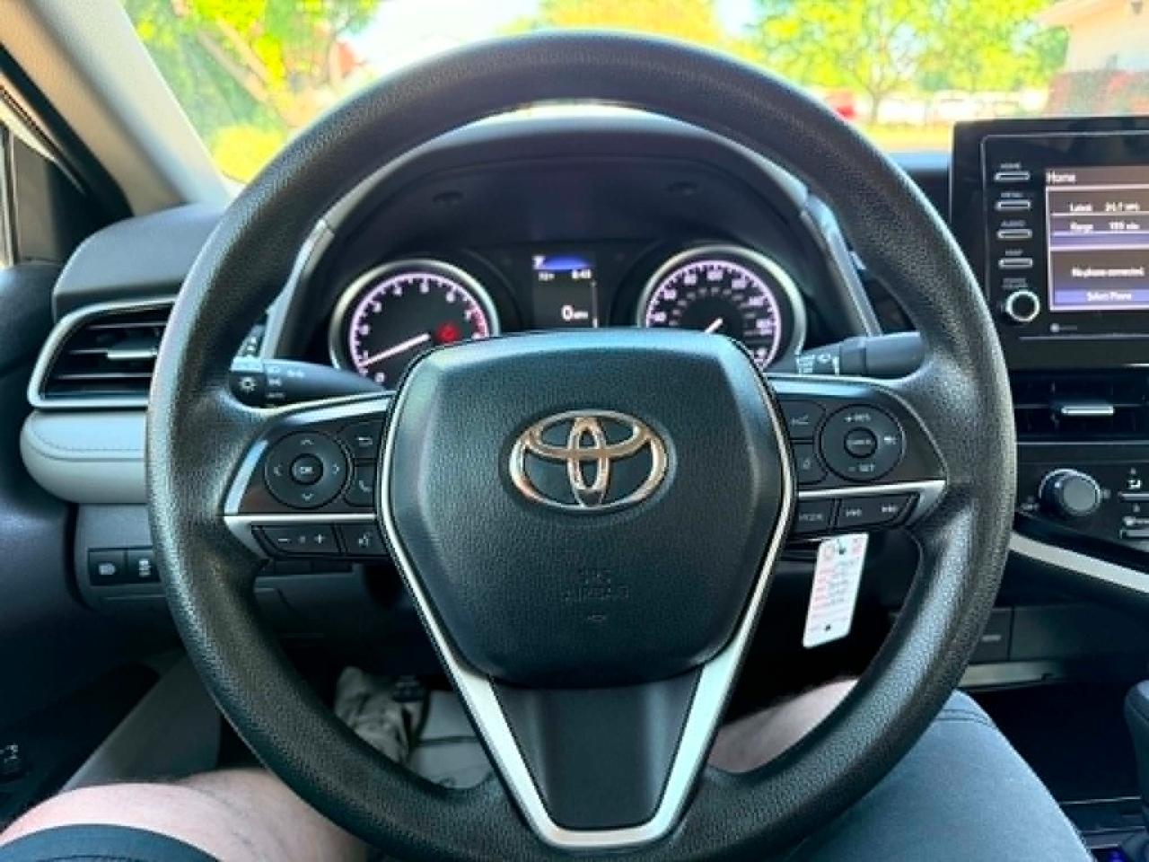 Toyota Camry  2021