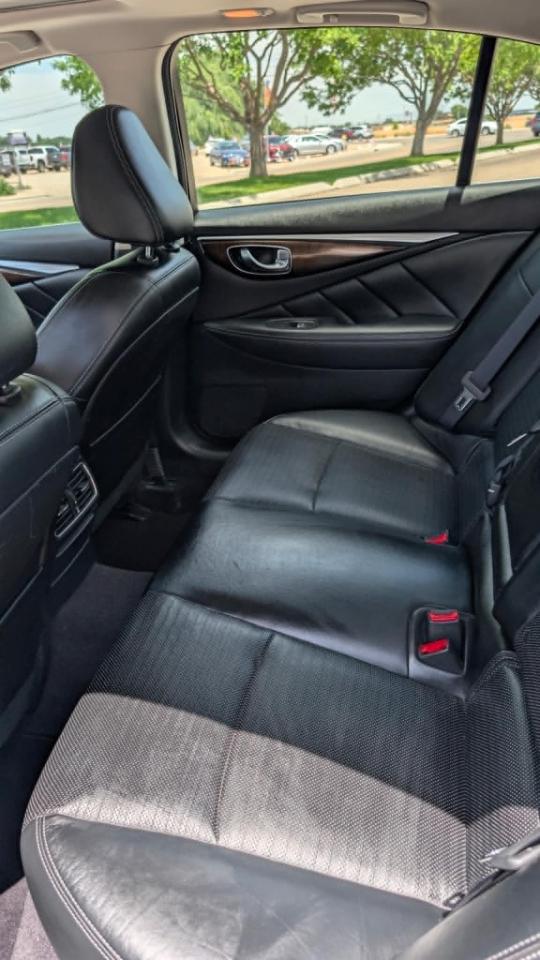 Infiniti Q50 Red Sport 400 2016