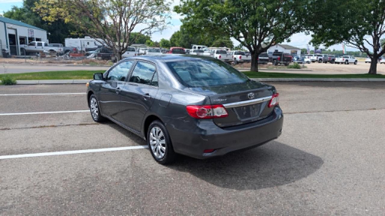 Toyota Corolla Base 2013