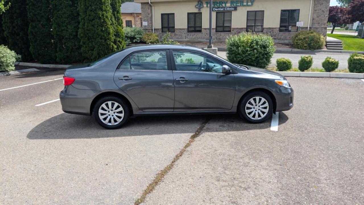 Toyota Corolla Base 2013
