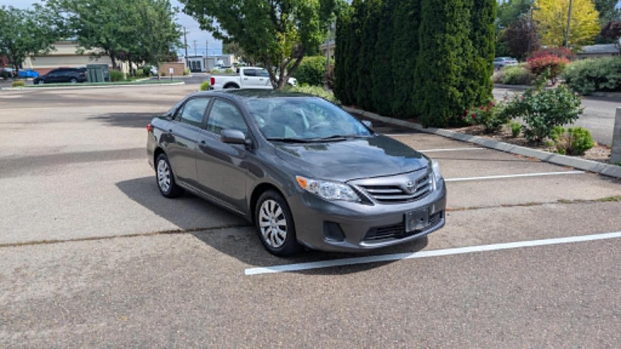 Toyota Corolla Base 2013