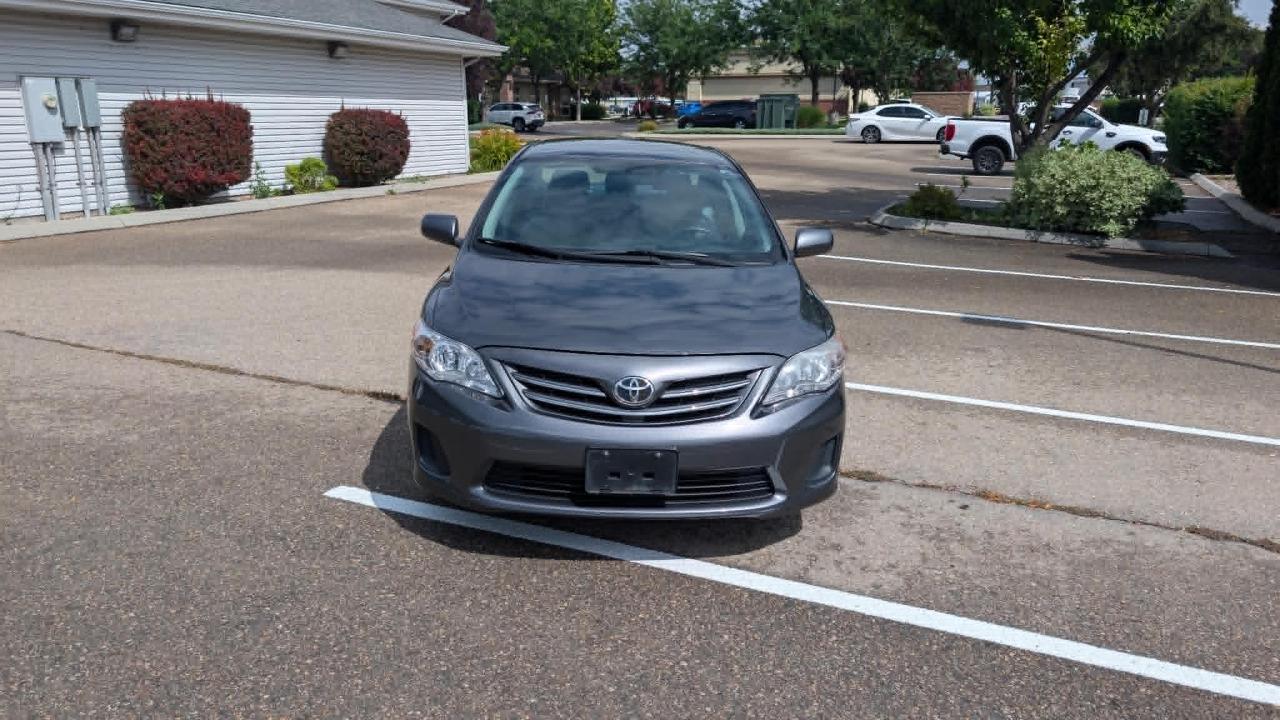 Toyota Corolla Base 2013