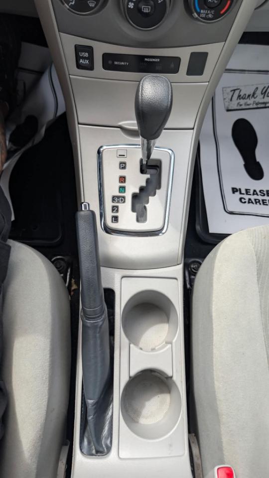Toyota Corolla Base 2013