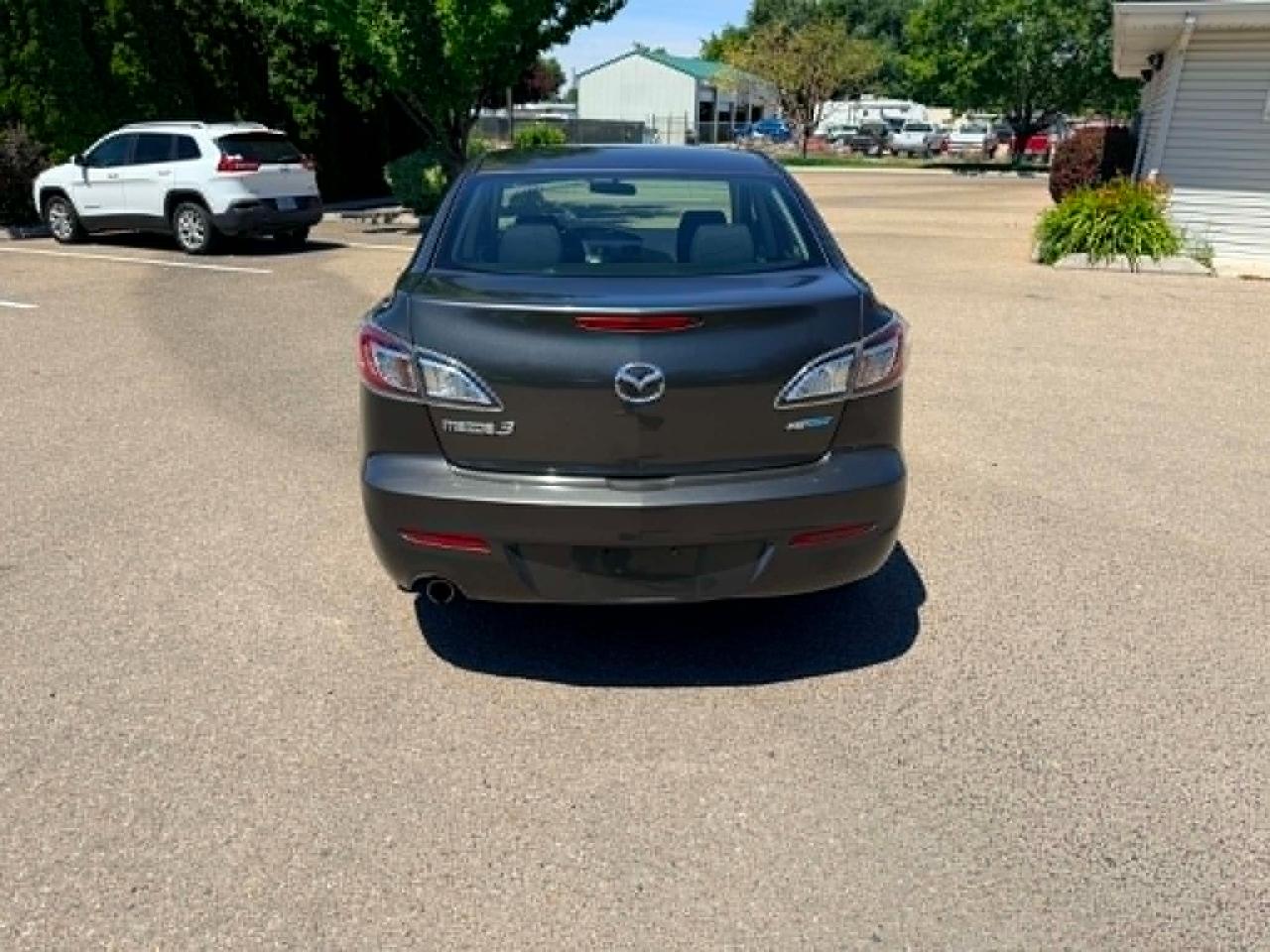 Mazda MAZDA3 i 2013