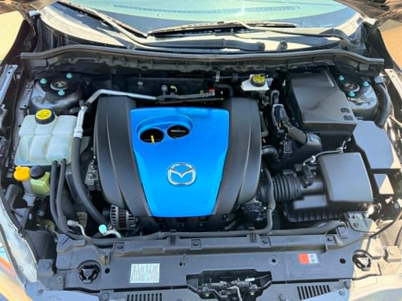 Mazda MAZDA3 i 2013