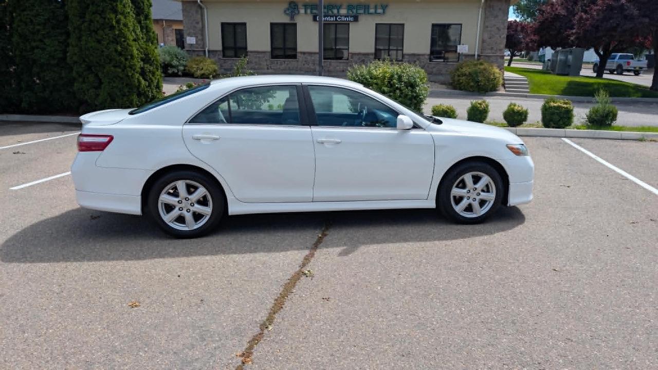 Toyota Camry 4dr Sdn I4 Auto SE (Natl) 2009