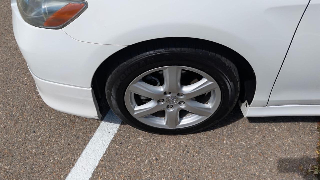 Toyota Camry 4dr Sdn I4 Auto SE (Natl) 2009