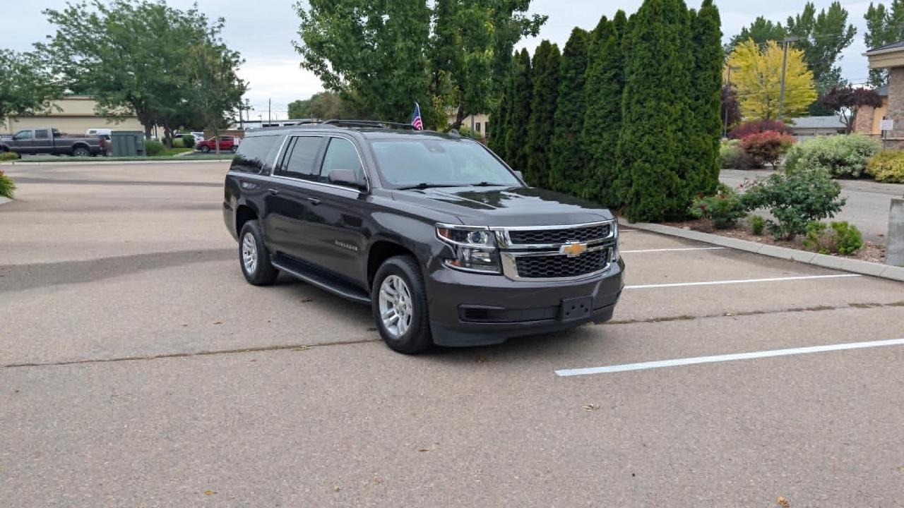Chevrolet Suburban  2017