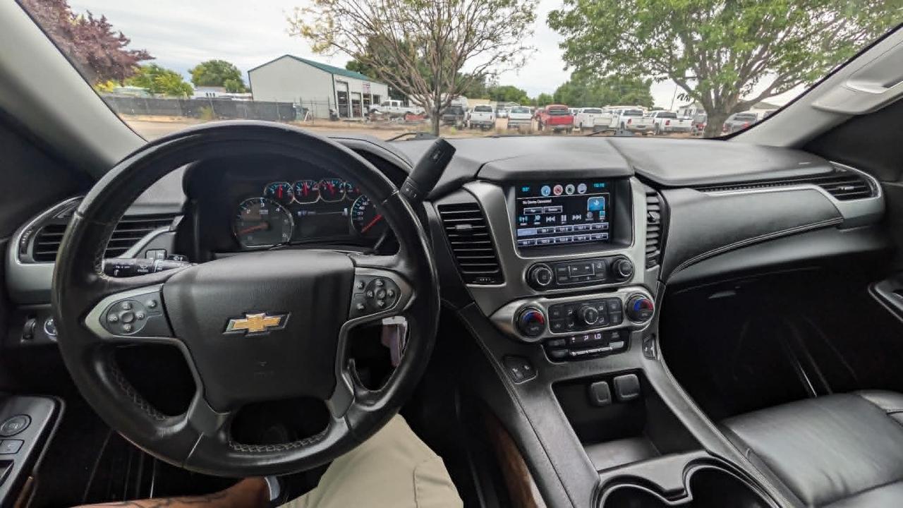 Chevrolet Suburban  2017