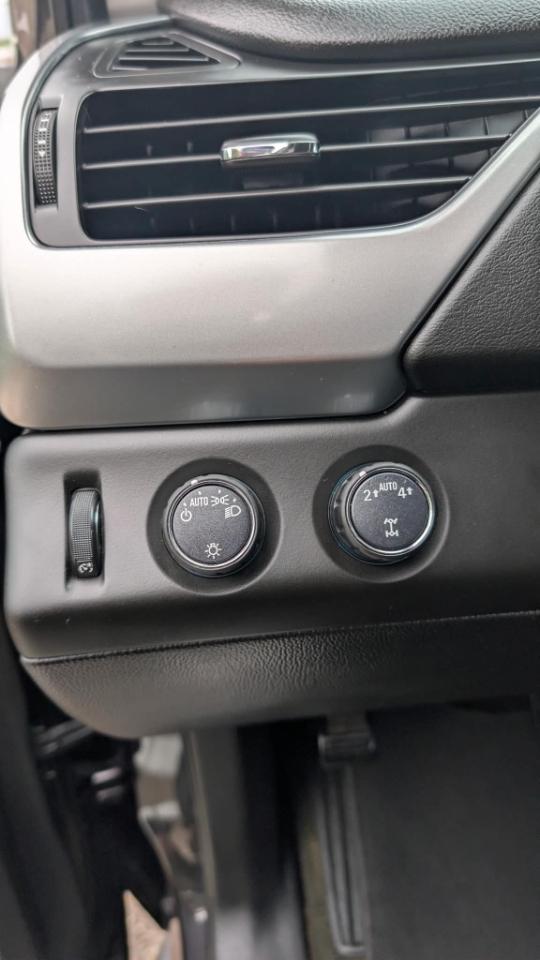 Chevrolet Suburban  2017